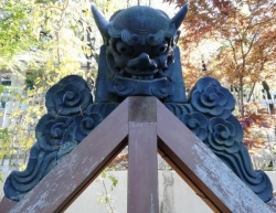上野寛永寺の鬼瓦