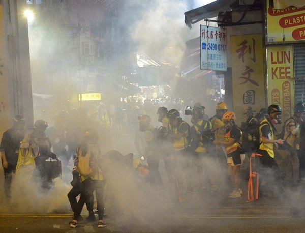 20191120香港警察が毒入り催涙ガスを使用！支那製の催涙弾にダイオキシン類のジオキシン！健康被害や生態危機