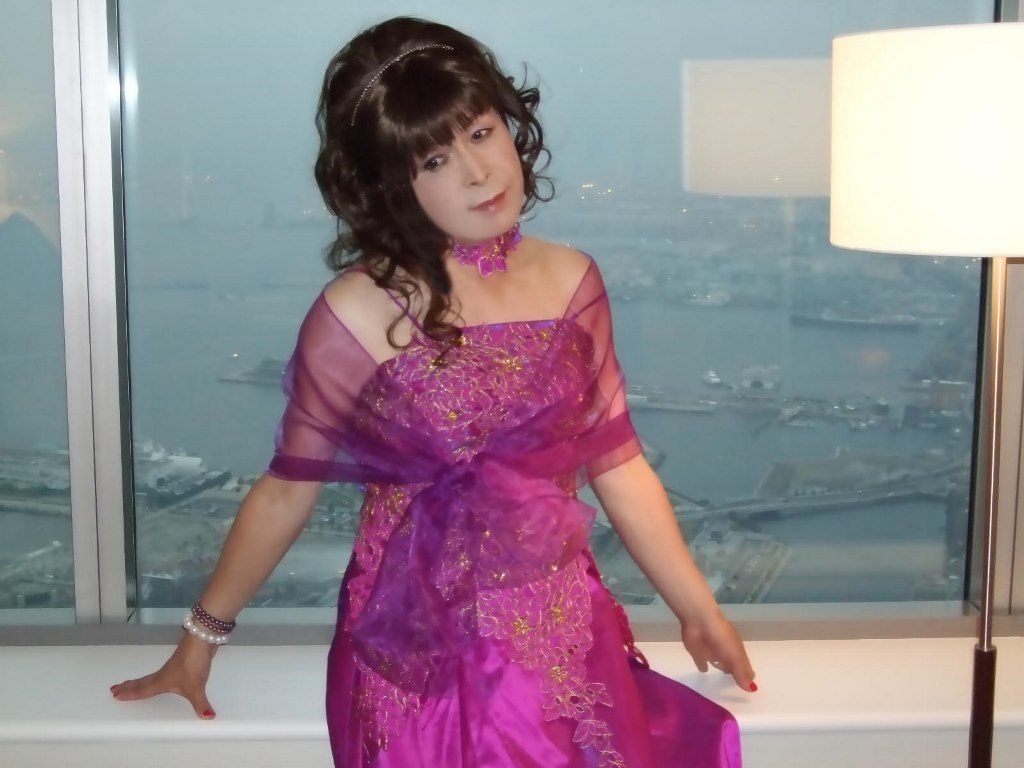 横浜ロイヤルパークホテル紫ドレス(4)