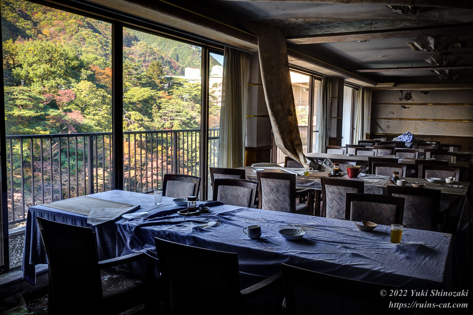 5階 レストラン「桃山」