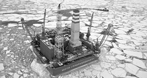 北洋の石油採掘リグ（イメージ）