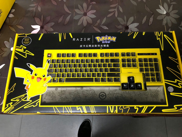Razer、”ピカチュウ”デザインのゲーミングキーボード『皮卡丘限定款 